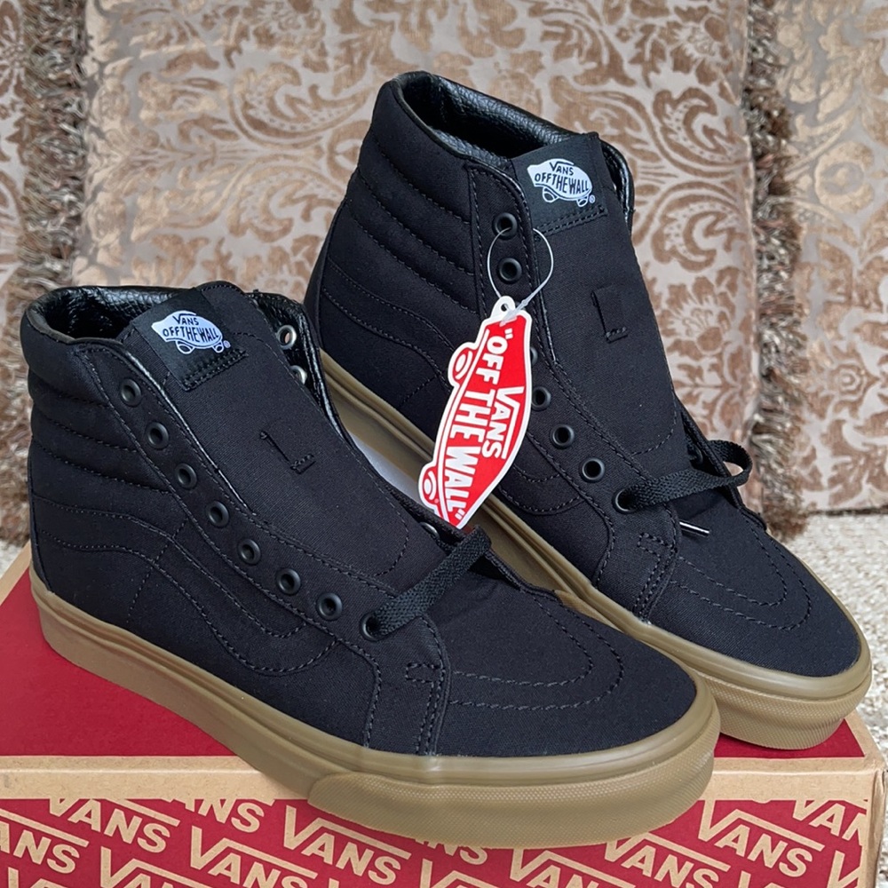Vans Men’s Sk8-Hi Reissue Canvas Gum Black/Light Gum sneakers - Picture 7 of 16